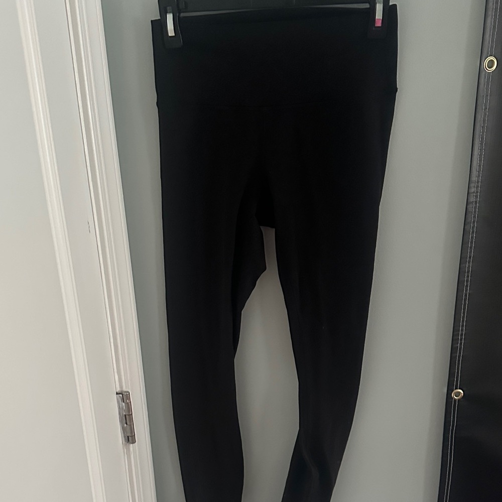 lululemon sz 6 black leggings